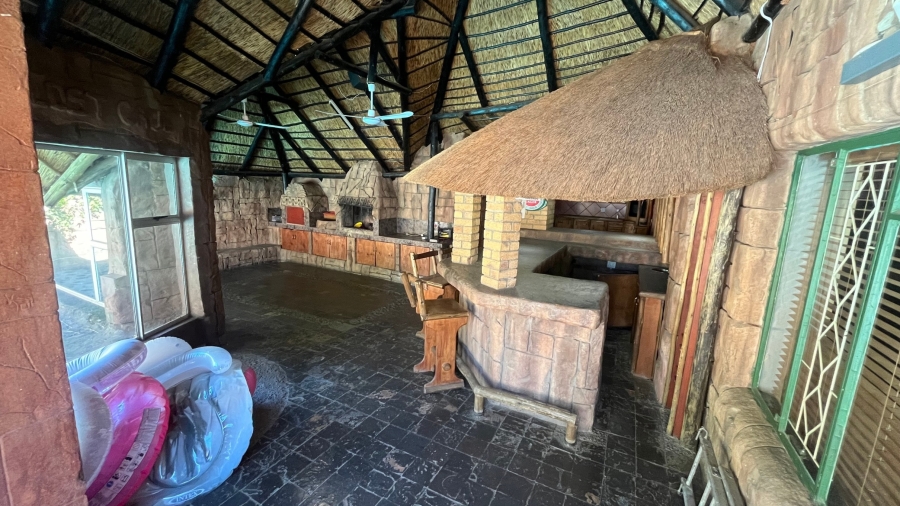 3 Bedroom Property for Sale in Protea Park North West